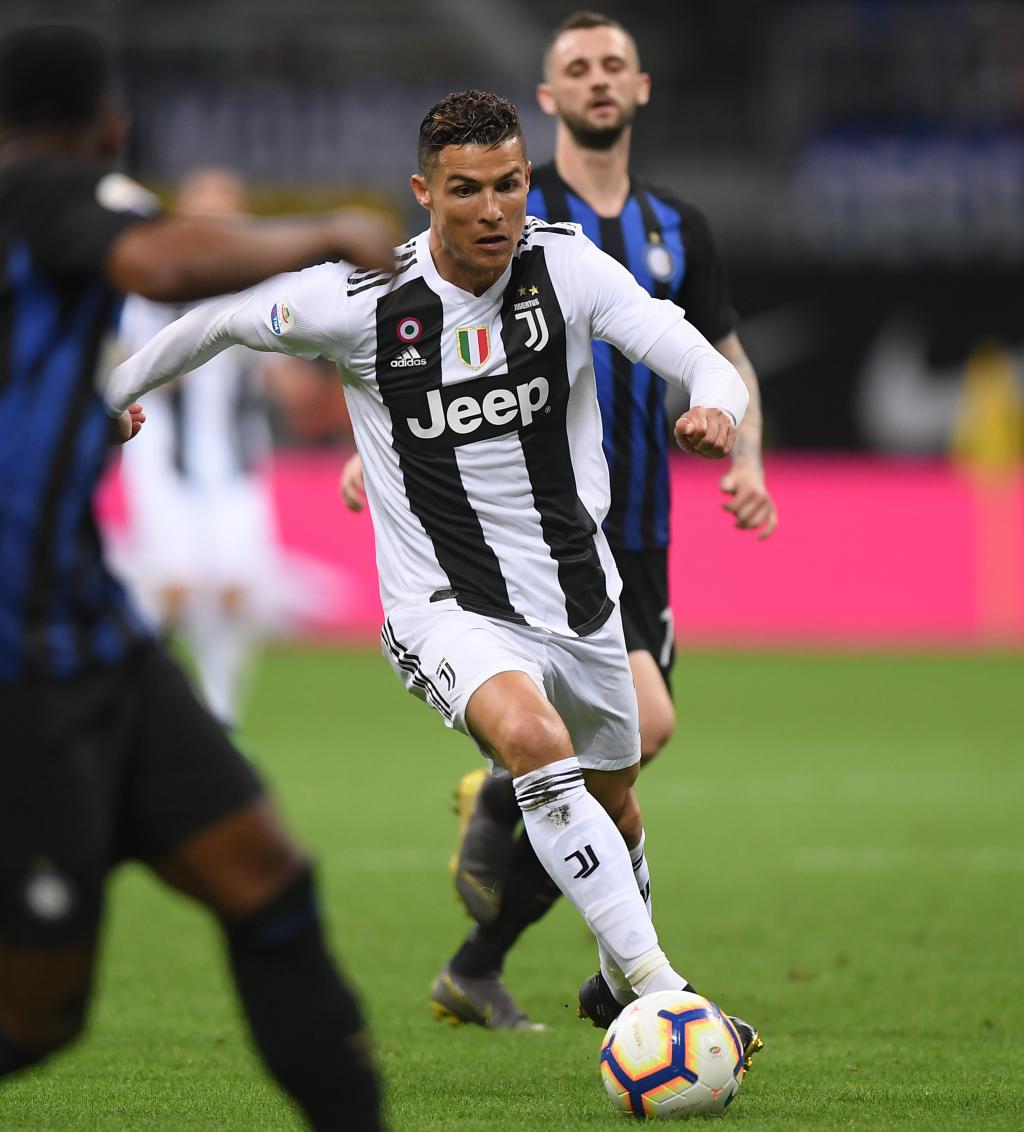 每体：DV9接近与米兰达成协议，巴萨已基本放弃引进前者（每体：DV9接近与米兰敲定加盟，巴萨基本放弃追逐）