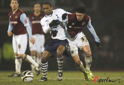 毕包主帅：亚马尔现在还不好跟梅西比，回诺坎普比赛让人期待（毕巴主帅：亚马尔尚难与梅西相提并论，回归诺坎普之战令人期待）